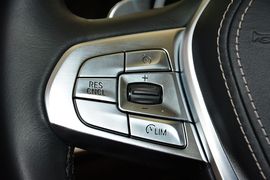 2016款宝马740Li领先型
