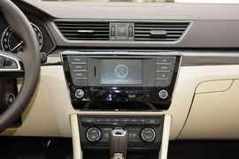 2016款斯柯达速派TSI330