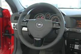 2010款欧宝雅特TWINTOP