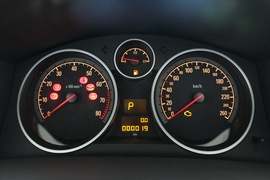 2010款欧宝雅特TWINTOP