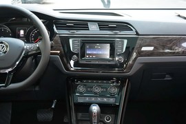 2016款大众途安L