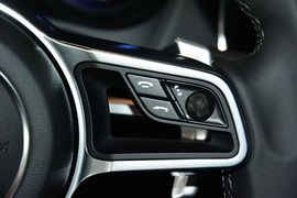 2016款保时捷Macan