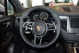 2016款保时捷Macan