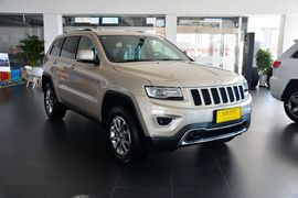 2015款Jeep大切诺基3.0L舒享导航版