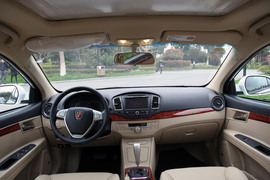 2010款荣威350南京静态评测