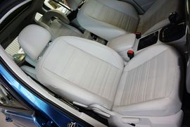 2016款大众途安L