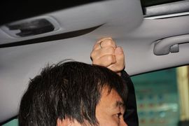 2013款起亚凯尊2.4L商务天窗版到店实拍