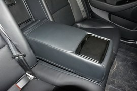 2013款起亚凯尊2.4L商务天窗版