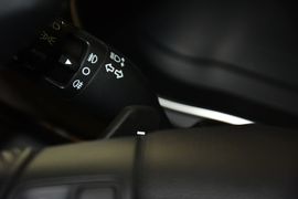 2013款起亚凯尊2.4L商务天窗版