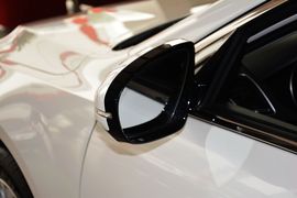 2013款起亚凯尊2.4L商务天窗版
