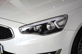 2013款起亚凯尊2.4L商务天窗版