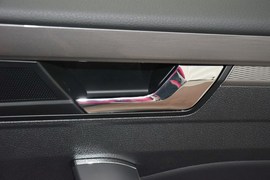 2016款大众帕萨特330TSI