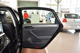 2016款大众帕萨特330TSI