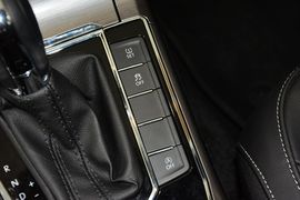 2016款大众帕萨特330TSI