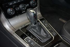 2016款大众帕萨特330TSI