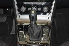 2016款大众帕萨特330TSI