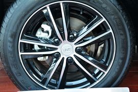 2015款比亚迪速锐1.5L手动舒适型