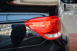 2015款比亚迪速锐1.5L手动舒适型