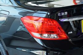 2015款比亚迪速锐1.5L手动舒适型
