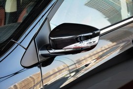 2015款比亚迪速锐1.5L手动舒适型