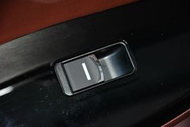 2015款比亚迪速锐1.5L手动舒适型