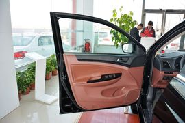 2015款比亚迪速锐1.5L手动舒适型