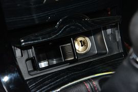 2015款比亚迪速锐1.5L手动舒适型
