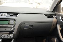 2016款斯柯达明锐1.6L自动智行版