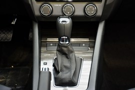 2016款斯柯达明锐1.6L自动智行版