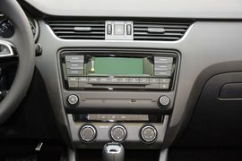 2016款斯柯达明锐1.6L自动智行版