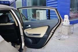 2016款海马福美来1.6L手动品尚型升级版