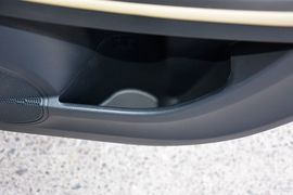 2016款海马福美来1.6L手动品尚型升级版