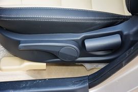 2016款海马福美来1.6L手动品尚型升级版