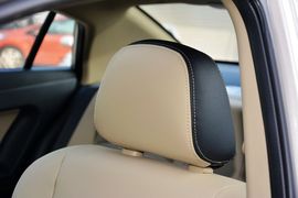 2016款海马福美来1.6L手动品尚型升级版