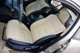 2016款海马福美来1.6L手动品尚型升级版