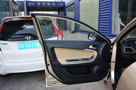 2016款海马福美来1.6L手动品尚型升级版