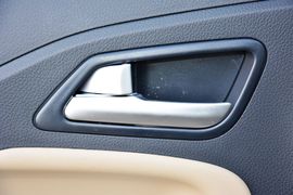 2016款海马福美来1.6L手动品尚型升级版