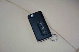 2016款海马福美来1.6L手动品尚型升级版