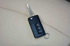 2016款海马福美来1.6L手动品尚型升级版