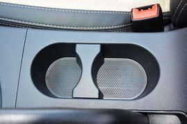 2016款海马福美来1.6L手动品尚型升级版