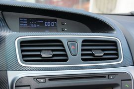 2016款海马福美来1.6L手动品尚型升级版