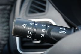 2016款海马福美来1.6L手动品尚型升级版