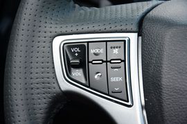 2016款海马福美来1.6L手动品尚型升级版