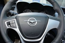 2016款海马福美来1.6L手动品尚型升级版