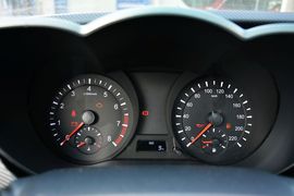 2016款海马福美来1.6L手动品尚型升级版