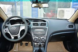 2016款海马福美来1.6L手动品尚型升级版