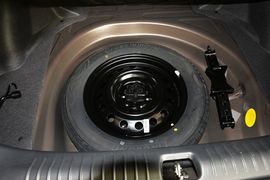 2016款吉利远景1.5L手动幸福型