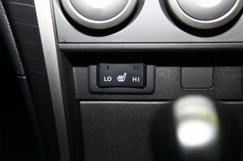 2010款马自达睿翼轿跑车上市现场实拍