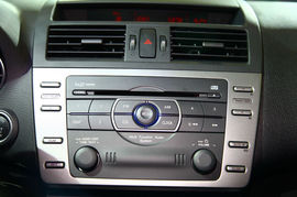 2010款马自达睿翼轿跑车上市现场实拍