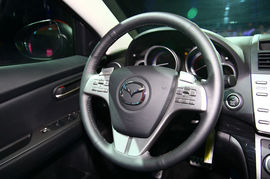 2010款马自达睿翼轿跑车上市现场实拍